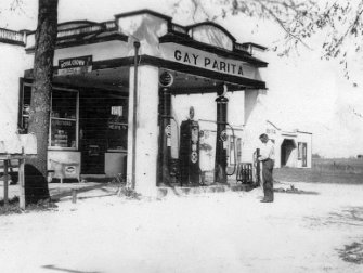274 Paris Springs - Gay Parita