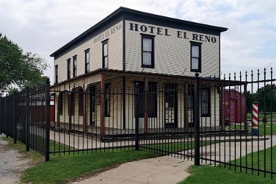 2019-05-27 El Reno - El Reno hotel by Tom Walti