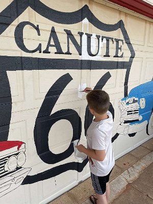 2022-05 Canute - Mural painting by Mandy Beck 2