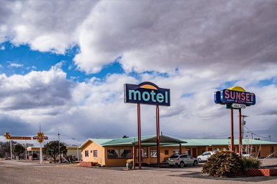 2023 Moriarty - Sunset motel