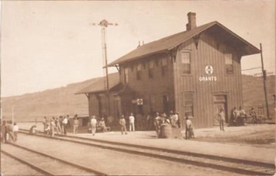 1912 Grants railway depot