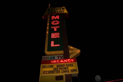 201x Gallup - Golden desert motel