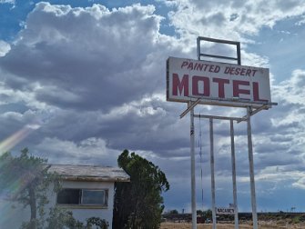 717 I-40 exit 294 - Painted Desert Motel - Sun valley RV park
